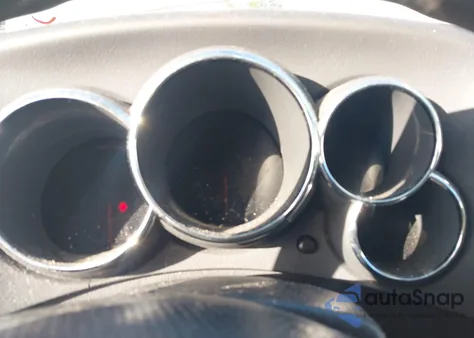 2003 Pontiac Vibe z USA, uszkodzony, nr VIN 5Y2SL628X3Z471272